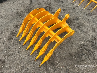 2025 GIYI 31 in Excavator Rake - Fits Cat 305 (Unused)