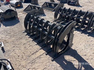 2025 GIYI GYCLG72C 72 in Log Skid Steer Grapple (Unused)