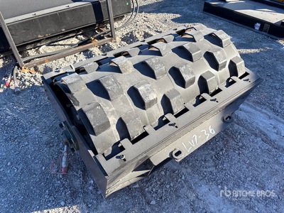 2025 GIYI GY-MCW39 39 in Mini Padfoot Kompaktlader-Vibrationswalze (Unused)