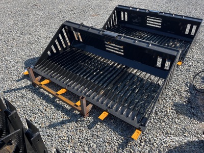 2025 GIYI GY-RB66 66 in Rock Skid Steer Bucket (Unused)