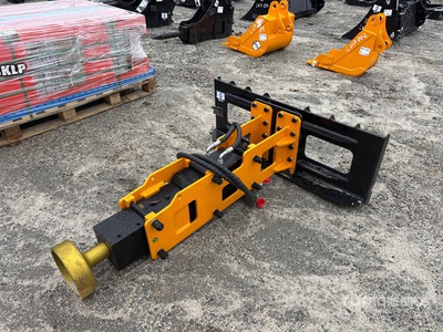 2025 GIYI D680 Skid Steer Post Driver (Unused)