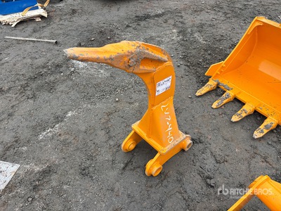 2025 GIYI Ripper per escavatore - Fits Cat 305 (Unused)