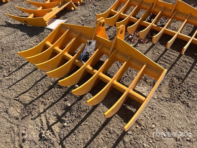 2025 GIYI 44 in Excavator Rake - Fits Cat 305 (Unused)