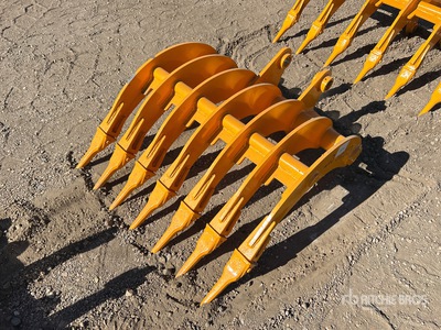 2025 GIYI 32 in Excavator Rake - Fits Cat 305 Teeth (Unused)