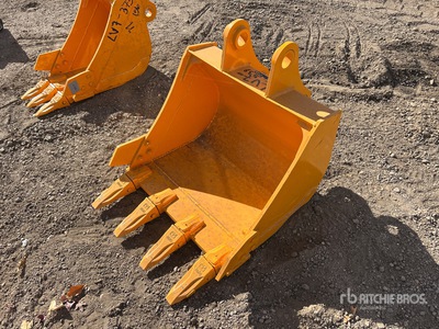 2025 GIYI GY-BK 24 in Digging Excavator Bucket - Fits Cat 305 (Unused)