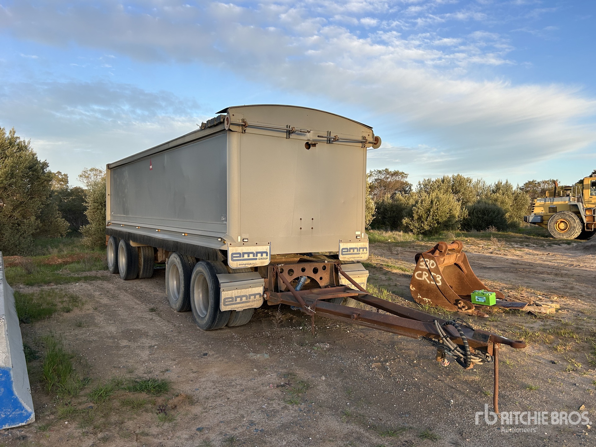 2012 BTE Quad Dog End Dump Trailer
