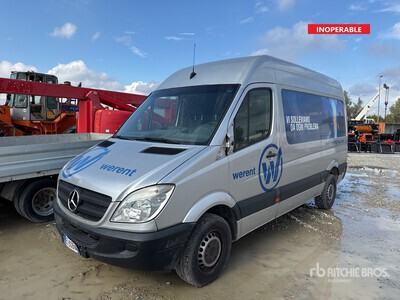 Mercedes-Benz Sprinter Van Truck (Inoperable)