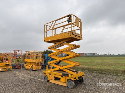 2006 Haulotte Compact 10 Electric Scissor Lift