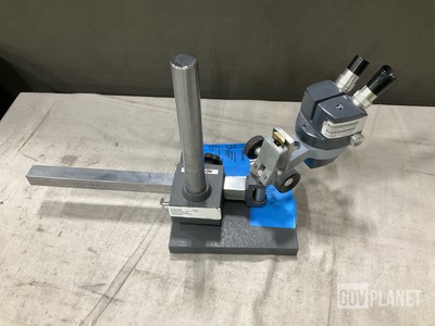 American Optical 569 Optical Microscope