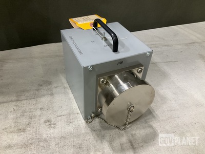 (4) JCM-17683 Electrical Box Connectors