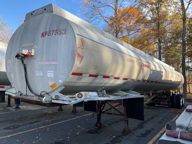 1986 Heil 9200 gal T/A Tanker Trailer