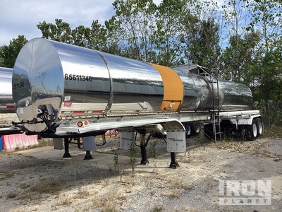 2000 Walker 6500 gal T/A タンクトレーラー