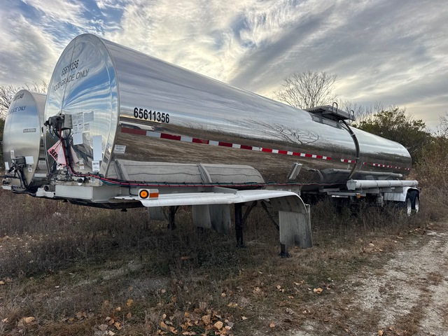2003 Brenner 6500 gal T/A Tanker Trailer