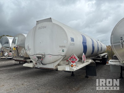 1992 Custom MC306AL 9300 gal T/A Remorque-citerne