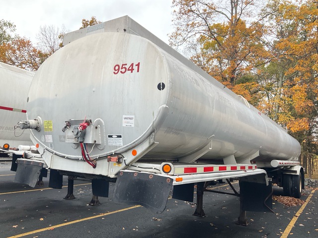 1995 LBT Fruehauf Tanker Trailer
