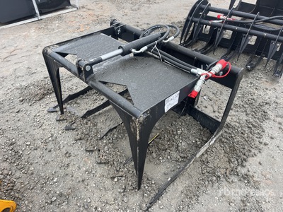 2025 GIYI GY-HWG44C 44 in Skeleton Mini Benne avec Grappin pour chargeuse à différentiel (Unused)