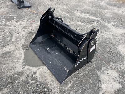 2025 GIYI GY-XKH39F 39 in Multi-Purpose Mini Godet pour chargeuse à différentiel (Unused)