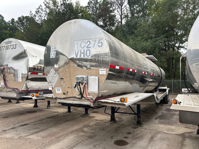 2003 Polar 7000 gal T/A Tanker Trailer 2003 Polar 7000 gal T/A Tanker Trailer