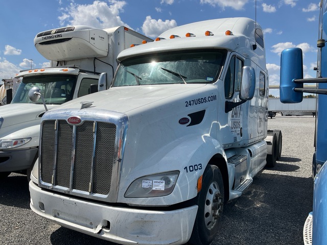 2014 Peterbilt 587 6x4 T/A Sleeper Truck Tractor