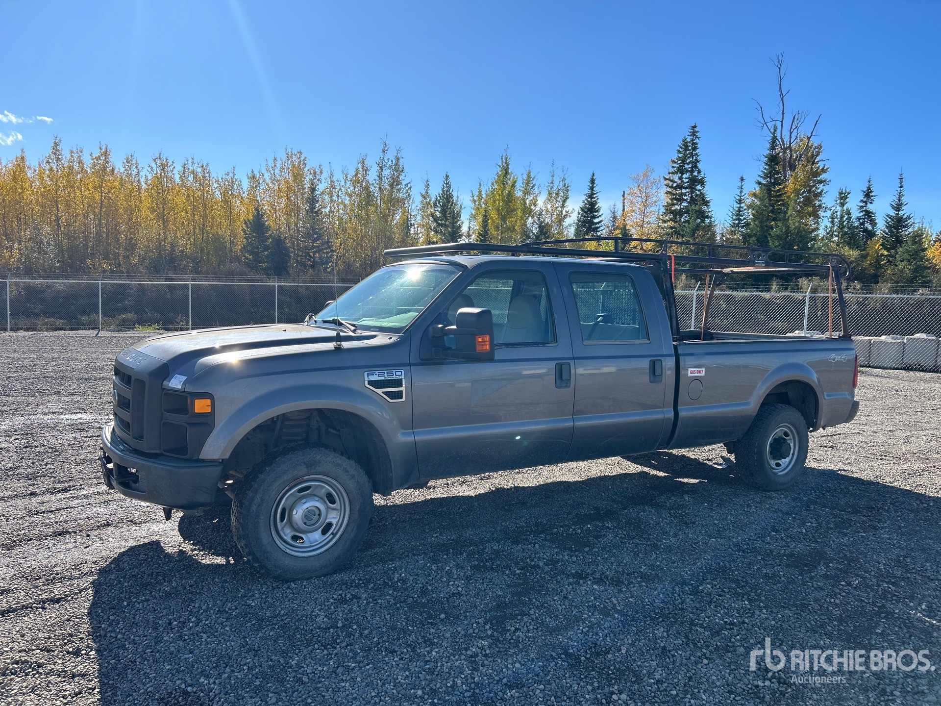 2010 Ford F-250 4x4 Crew Cab Pickup