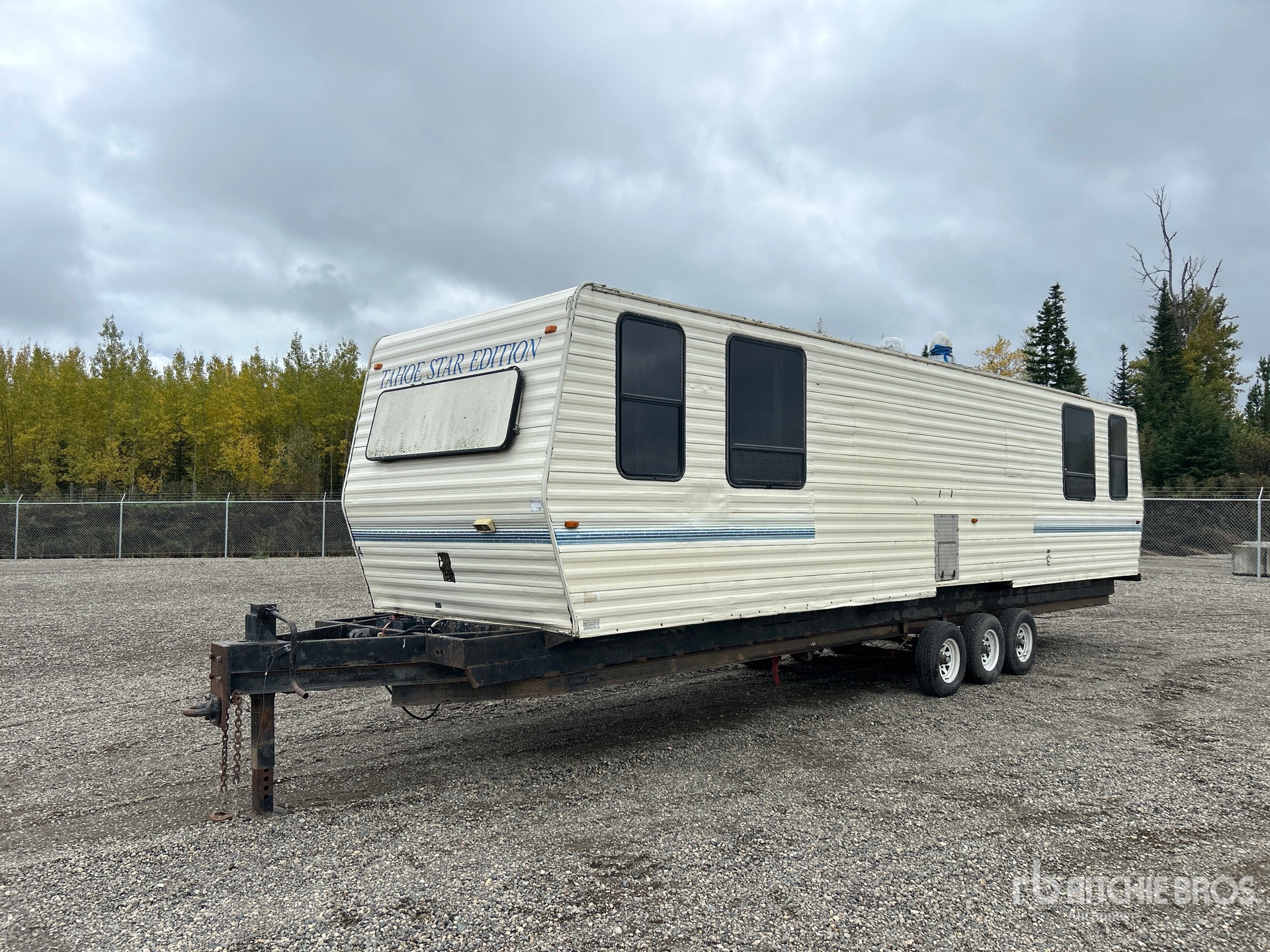 1994 Playmore 6 Stall Shower Trailer