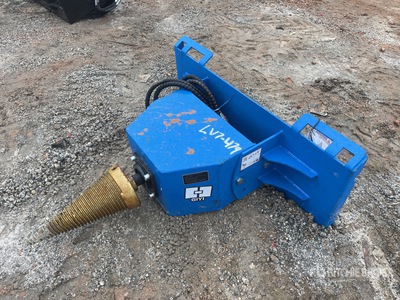 2025 GIYI GY-LS43B 43 in Skid Steer Log Splitter (Unused)