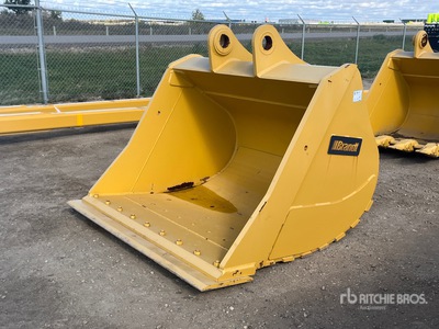 Brandt 68 in 25 cyd Cleanup Excavator Bucket - Fits John Deere 350G