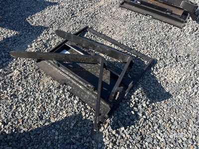 2025 GIYI GY-XHC 29 in Mini Skid Steer Forks (Unused)