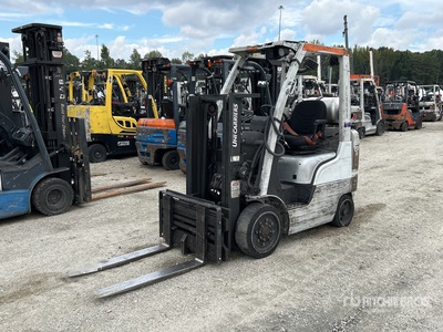 2013 Nissan CF40LP 4000 lb Pneumatic Tire Forklift