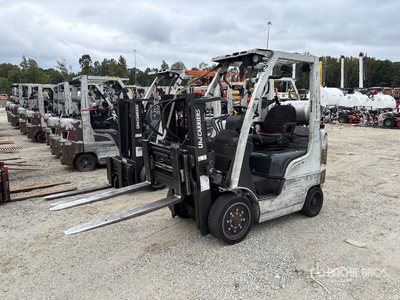 2013 Nissan MCP1F2A20LV 4000 lb Pneumatic Tire Forklift (Inoperable)