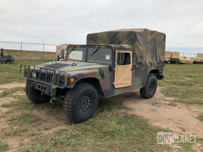 1993 AM General M1097R1 HMMWV 2 Door Soft Top w/Truck Body