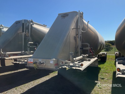 2022 MAC TNAR42NFO-2022 1050 cft T/A Pneumatic Bulk Trailer