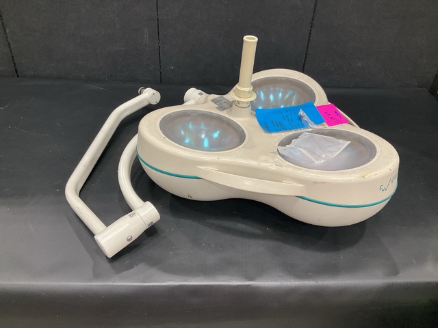 Dr. Mach M3 Surgical Light