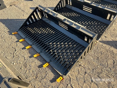 2025 GIYI GY-RB66 66 in Skeleton Skid Steer Bucket (Unused)