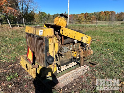 Detroit Diesel 6.9 L Motor (Inoperable)