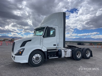 2018 Volvo VNL64300 6x4 T/A Day Cab Truck Tractor