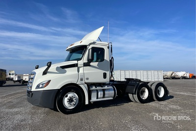 2018 Freightliner Cascadia 126 6x4 トラックトラクター（T/A）