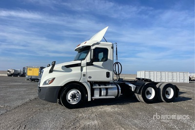 2019 Freightliner Cascadia 126 6x4 トラックトラクター（T/A）