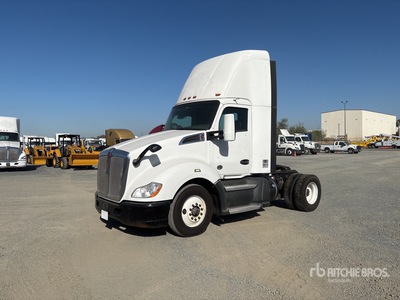 2017 Kenworth T680 4x2 S/A Day Cab Truck Tractor