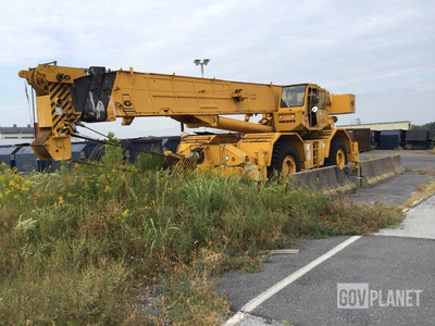 Grove RT875 Rough Terrain Crane