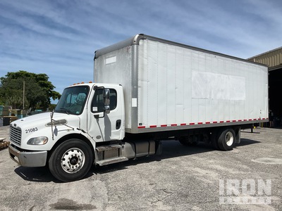 2015 Freightliner M2 106 4x2 Autocarro furgonato