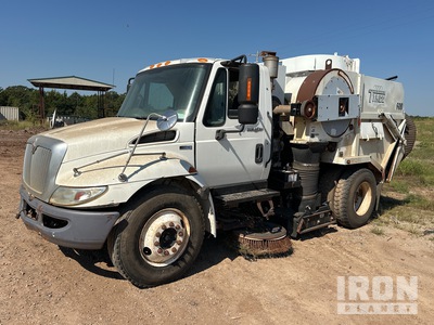 2011 Tymco 600 on 2011 International MA065 4300 M7 SBA Sweeper Truck