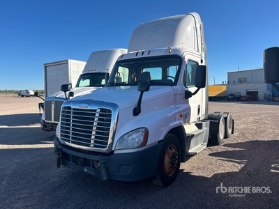 2015 Freightliner Cascadia 125 6x4 3-Achs Sattelzugmaschine