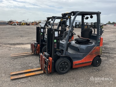 2014 Toyota 8FGCU20 4000 lb Pneumatic Tire Forklift