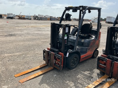2014 Toyota 8FGCU20 4000 lb Cushion Tire Forklift