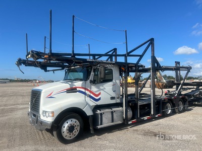 2017 Volvo VAH64200 6x4 Camion transporteur de voitures