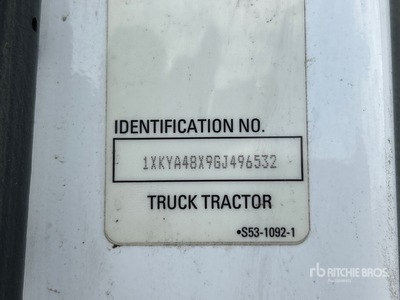 2016 Kenworth T680 4x2 S/A Day Cab Truck Tractor
