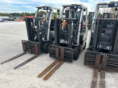 2013 Nissan MCP1F2A20LV 4000 lb Cushion Tire Forklift