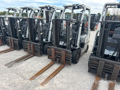 2013 Nissan MCP1F2A20LV 4000 lb Cushion Tire Forklift