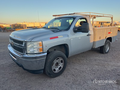 2011 Chevrolet Silverado 2500HD 4x2 Utility Truck (Inoperable)